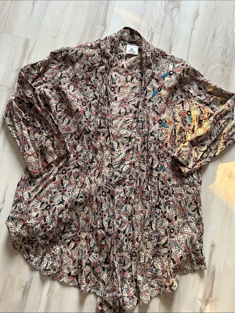 Bohemian Floral Print Men's Shirt - Beige/Black/Red - (Brand Unspecified)